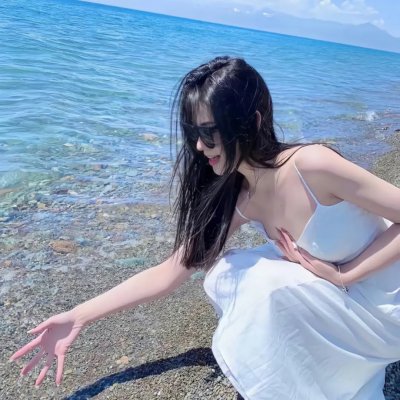 冰属性男子与酷酷女同事